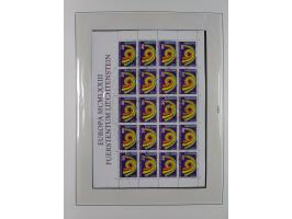 1949/79, postfrische und zusätzlich gestempelte Sammlung, in den Hauptnummern komplett, einschließlich Vor- und Mitläufern, d