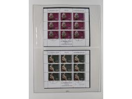 1949/79, postfrische und zusätzlich gestempelte Sammlung, in den Hauptnummern komplett, einschließlich Vor- und Mitläufern, d