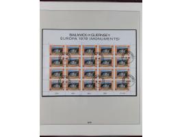 1949/79, postfrische und zusätzlich gestempelte Sammlung, in den Hauptnummern komplett, einschließlich Vor- und Mitläufern, d