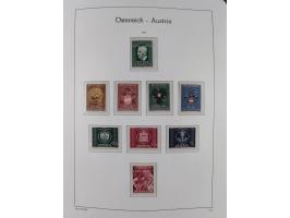 1945/78, postfrische und meist zusätzlich gestempelte Sammlung, in den Hauptnummern komplett, dabei Renner-Kleinbogen und Vög
