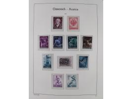 1945/78, postfrische und meist zusätzlich gestempelte Sammlung, in den Hauptnummern komplett, dabei Renner-Kleinbogen und Vög