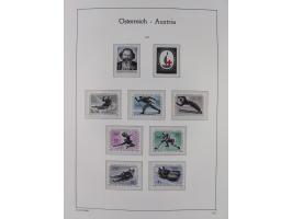 1945/78, postfrische und meist zusätzlich gestempelte Sammlung, in den Hauptnummern komplett, dabei Renner-Kleinbogen und Vög