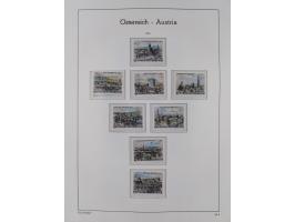 1945/78, postfrische und meist zusätzlich gestempelte Sammlung, in den Hauptnummern komplett, dabei Renner-Kleinbogen und Vög