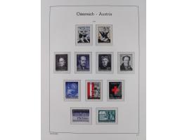 1945/78, postfrische und meist zusätzlich gestempelte Sammlung, in den Hauptnummern komplett, dabei Renner-Kleinbogen und Vög