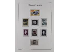 1945/78, postfrische und meist zusätzlich gestempelte Sammlung, in den Hauptnummern komplett, dabei Renner-Kleinbogen und Vög