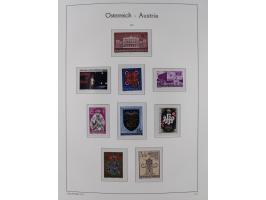 1945/78, postfrische und meist zusätzlich gestempelte Sammlung, in den Hauptnummern komplett, dabei Renner-Kleinbogen und Vög
