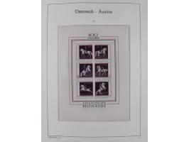 1945/78, postfrische und meist zusätzlich gestempelte Sammlung, in den Hauptnummern komplett, dabei Renner-Kleinbogen und Vög