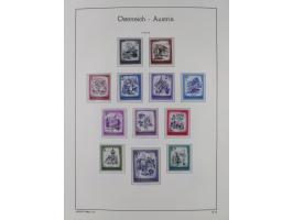 1945/78, postfrische und meist zusätzlich gestempelte Sammlung, in den Hauptnummern komplett, dabei Renner-Kleinbogen und Vög