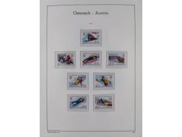 1945/78, postfrische und meist zusätzlich gestempelte Sammlung, in den Hauptnummern komplett, dabei Renner-Kleinbogen und Vög