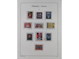 1945/78, postfrische und meist zusätzlich gestempelte Sammlung, in den Hauptnummern komplett, dabei Renner-Kleinbogen und Vög