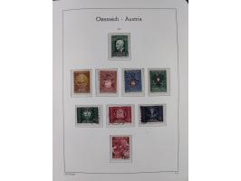 1945/78, postfrische und meist zusätzlich gestempelte Sammlung, in den Hauptnummern komplett, dabei Renner-Kleinbogen und Vög