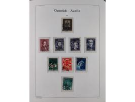 1945/78, postfrische und meist zusätzlich gestempelte Sammlung, in den Hauptnummern komplett, dabei Renner-Kleinbogen und Vög