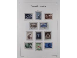 1945/78, postfrische und meist zusätzlich gestempelte Sammlung, in den Hauptnummern komplett, dabei Renner-Kleinbogen und Vög