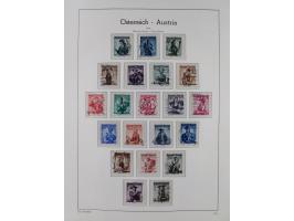 1945/78, postfrische und meist zusätzlich gestempelte Sammlung, in den Hauptnummern komplett, dabei Renner-Kleinbogen und Vög