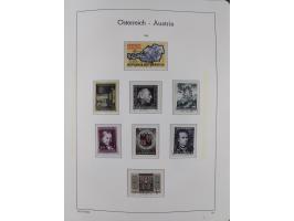 1945/78, postfrische und meist zusätzlich gestempelte Sammlung, in den Hauptnummern komplett, dabei Renner-Kleinbogen und Vög