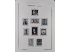 1945/78, postfrische und meist zusätzlich gestempelte Sammlung, in den Hauptnummern komplett, dabei Renner-Kleinbogen und Vög