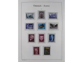1945/78, postfrische und meist zusätzlich gestempelte Sammlung, in den Hauptnummern komplett, dabei Renner-Kleinbogen und Vög