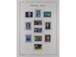 1945/78, postfrische und meist zusätzlich gestempelte Sammlung, in den Hauptnummern komplett, dabei Renner-Kleinbogen und Vög