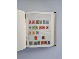 1899/2023, überkomplette postfrische und zusätzlich etwas gestempelte Sammlung in 12 Vordruckalben und losen Blättern, ab 194