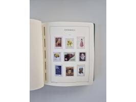 1899/2023, überkomplette postfrische und zusätzlich etwas gestempelte Sammlung in 12 Vordruckalben und losen Blättern, ab 194