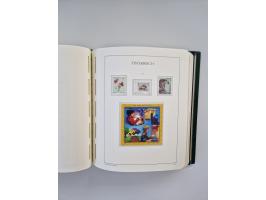 1899/2023, überkomplette postfrische und zusätzlich etwas gestempelte Sammlung in 12 Vordruckalben und losen Blättern, ab 194