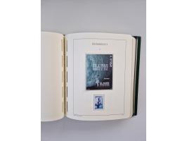1899/2023, überkomplette postfrische und zusätzlich etwas gestempelte Sammlung in 12 Vordruckalben und losen Blättern, ab 194