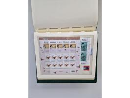 1899/2023, überkomplette postfrische und zusätzlich etwas gestempelte Sammlung in 12 Vordruckalben und losen Blättern, ab 194