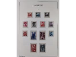 1947/59, in den Hauptnummern komplette Sammlung inkl. Dienstmarken, dabei viele Zwischenstegpaare, Hochwasserblockpaar sign. 