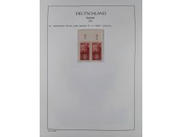 1947/59, in den Hauptnummern komplette Sammlung inkl. Dienstmarken, dabei viele Zwischenstegpaare, Hochwasserblockpaar sign. 