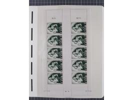 1947/59, in den Hauptnummern komplette Sammlung inkl. Dienstmarken, dabei viele Zwischenstegpaare, Hochwasserblockpaar sign. 