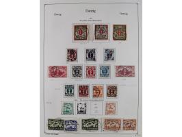 1920/39, meist gestempelte Sammlung ab Aufdruckausgaben, inkl. Dienstmarken, dabei komplette Sätze, Block 1-3, Dienstmarken, 