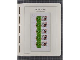 1949/2024, umfangreiche postfrische und zusätzlich teils gestempelte Sammlung in über 100 Vordruckalben und hunderten losen B