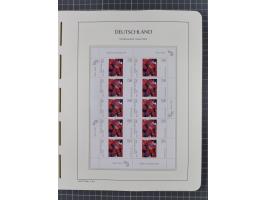 1949/2024, umfangreiche postfrische und zusätzlich teils gestempelte Sammlung in über 100 Vordruckalben und hunderten losen B