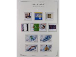 1949/2024, umfangreiche postfrische und zusätzlich teils gestempelte Sammlung in über 100 Vordruckalben und hunderten losen B