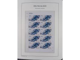 1949/2024, umfangreiche postfrische und zusätzlich teils gestempelte Sammlung in über 100 Vordruckalben und hunderten losen B