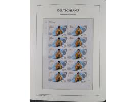 1949/2024, umfangreiche postfrische und zusätzlich teils gestempelte Sammlung in über 100 Vordruckalben und hunderten losen B