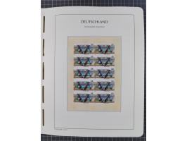 1949/2024, umfangreiche postfrische und zusätzlich teils gestempelte Sammlung in über 100 Vordruckalben und hunderten losen B