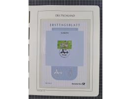 1949/2024, umfangreiche postfrische und zusätzlich teils gestempelte Sammlung in über 100 Vordruckalben und hunderten losen B