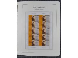 1949/2024, umfangreiche postfrische und zusätzlich teils gestempelte Sammlung in über 100 Vordruckalben und hunderten losen B