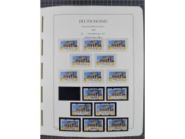 1949/2024, umfangreiche postfrische und zusätzlich teils gestempelte Sammlung in über 100 Vordruckalben und hunderten losen B