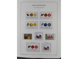 1949/2024, umfangreiche postfrische und zusätzlich teils gestempelte Sammlung in über 100 Vordruckalben und hunderten losen B