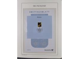 1949/2024, umfangreiche postfrische und zusätzlich teils gestempelte Sammlung in über 100 Vordruckalben und hunderten losen B