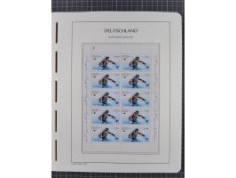 1949/2024, umfangreiche postfrische und zusätzlich teils gestempelte Sammlung in über 100 Vordruckalben und hunderten losen B