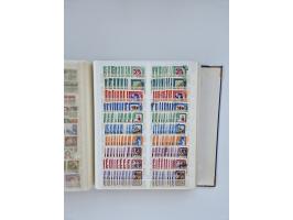 1940/60, massive mint never hinged and used accumulation with an abundance of duplicates, some better values throughout like 