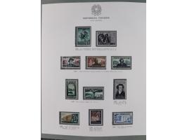 1945/1980, mostly mint never hinged collection with only a few unused, including Airmail and Express stamps, some better sets