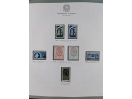 1945/1980, mostly mint never hinged collection with only a few unused, including Airmail and Express stamps, some better sets