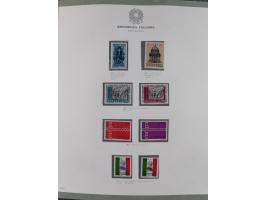 1945/1980, mostly mint never hinged collection with only a few unused, including Airmail and Express stamps, some better sets