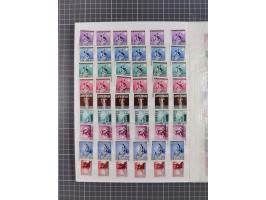 1941/43, postfrischer Doubletten-Bestand, inklusive Dienstmarke und Portomarken, Mi.-Nr. 1-107 komplett sowie Bl. 1-4, jede W