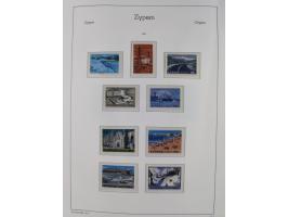 1960/2000, seemingly complete mint never hinged collection including miniature sheets.&nbsp;
