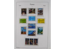 1960/2000, seemingly complete mint never hinged collection including miniature sheets.&nbsp;